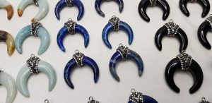amulety i symbole w biżuterii